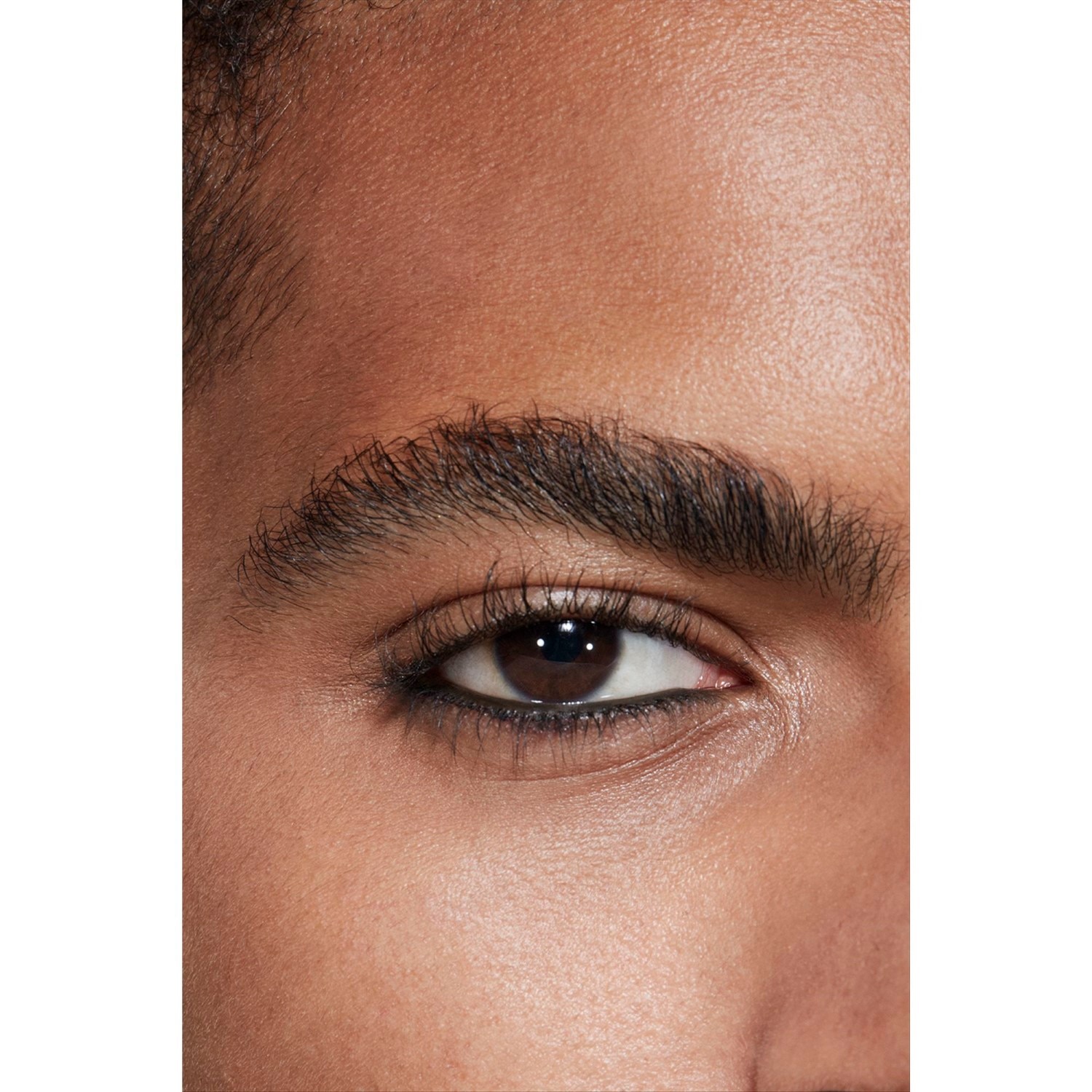 EL LÁPIZ DE OJOS 3 EN 1 PARA MÚLTIPLES LOOKS. ACABADO ULTRAMATE Y DE LARGA DURACIÓN